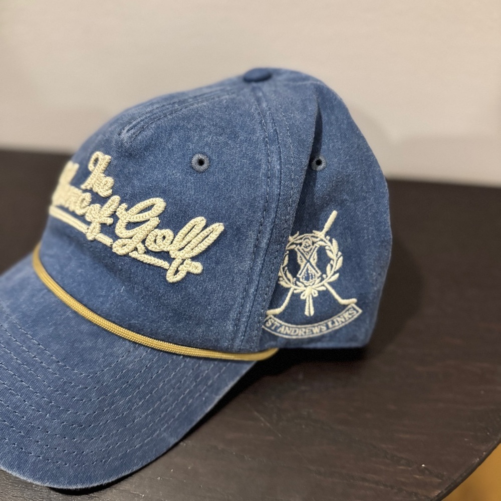 Hat from st Andrews golf course in Scotland - New one size with tags